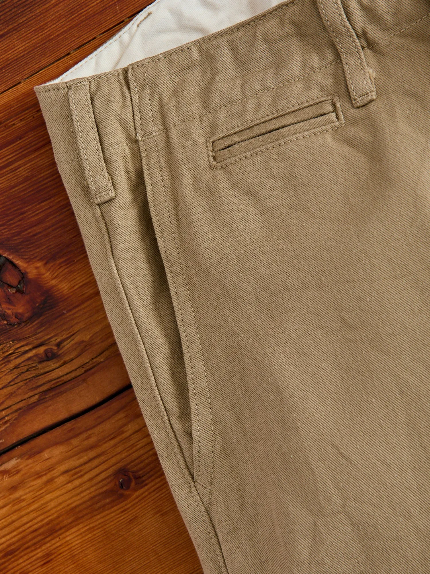 9.5oz Selvedge Chino in Khaki Beige