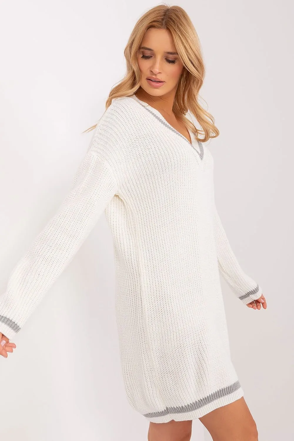 BADU Casual European  Women's Knee-length Sweater Dress-model 189338