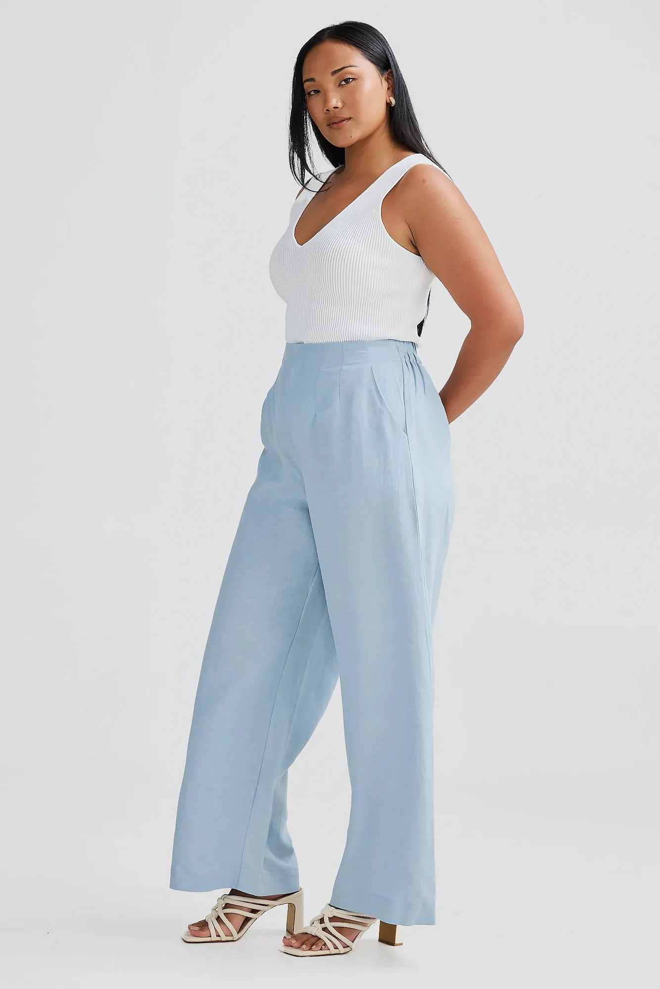 Core Linen Tailored Pant- Powder Blue