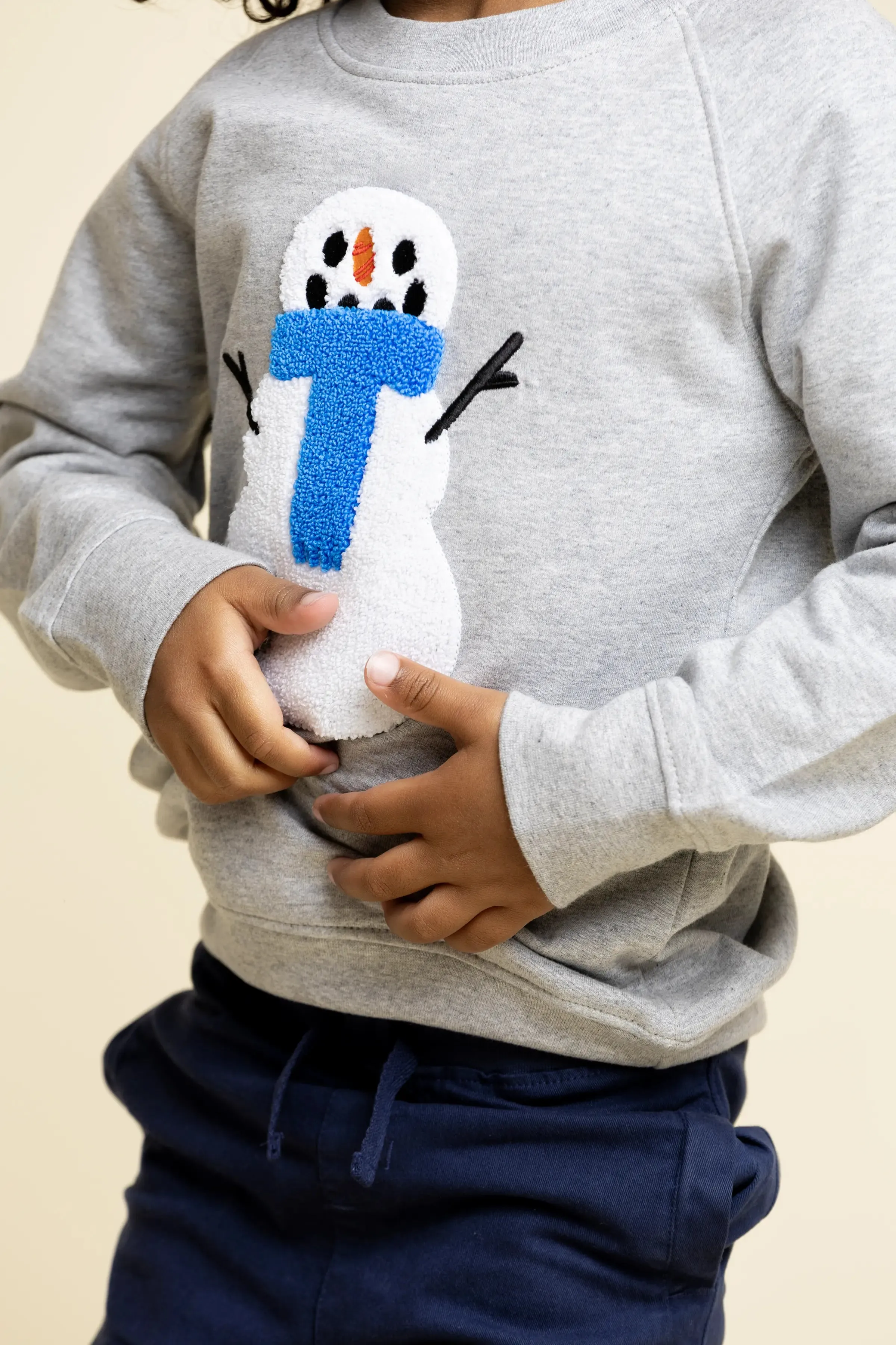 Embroidered Crewneck Sweatshirt_Cheery Snowmen