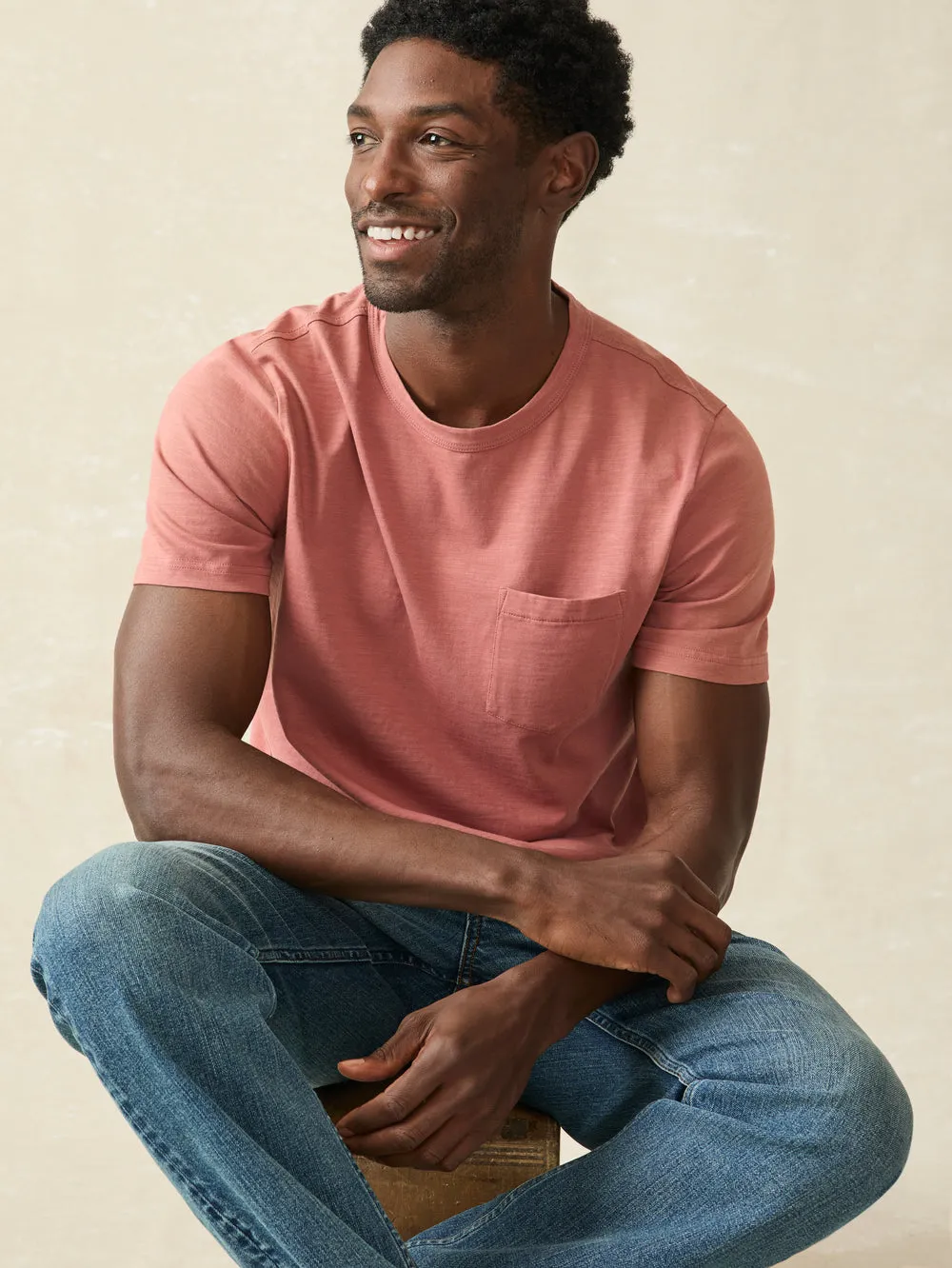 Faherty Sunwashed Pocket Tee in Fall Red