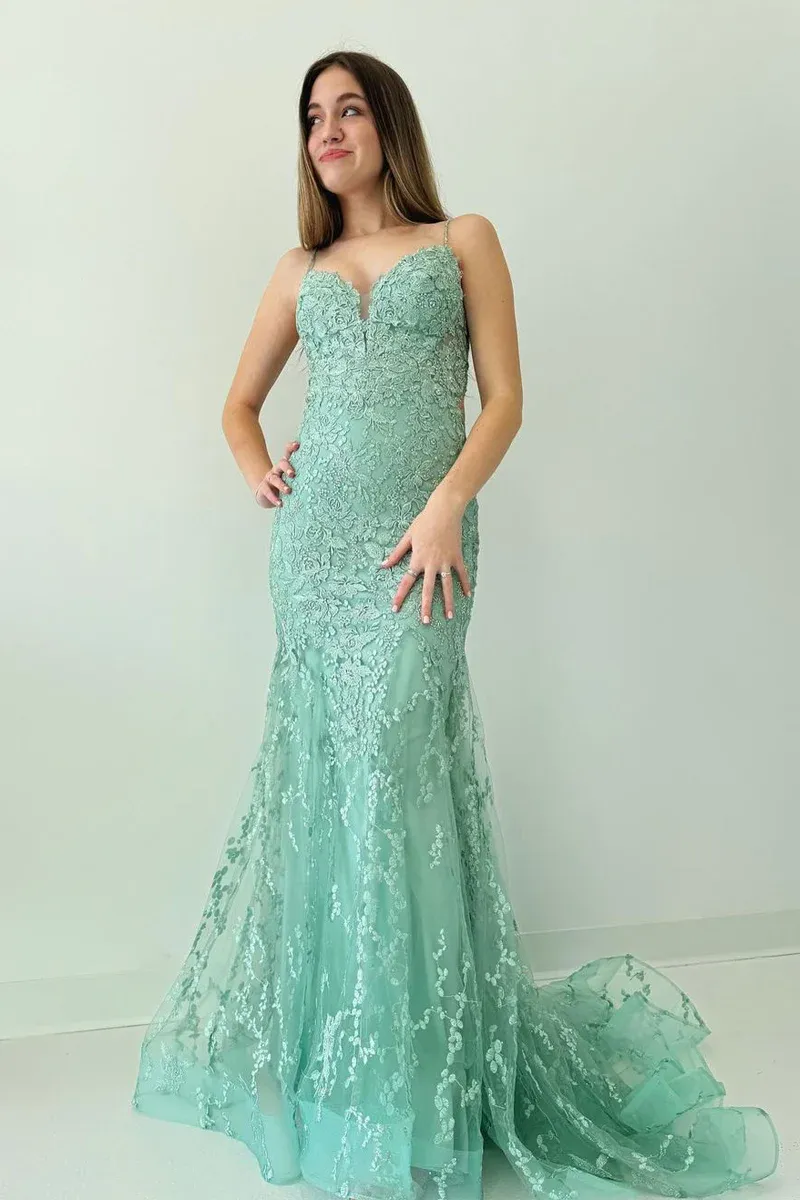 Green V Neck Lace Long Mermaid Prom Dresses