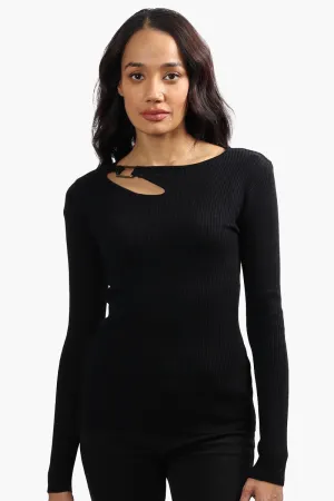 Limite Ribbed Keyhole Shoulder Pullover Sweater - Black